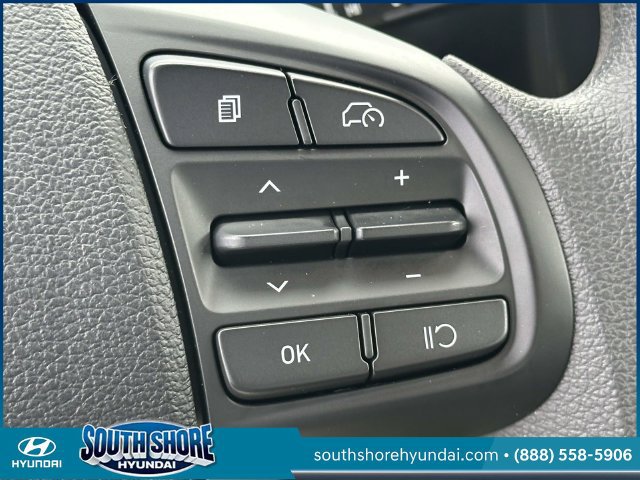 Certified 2025 Hyundai Venue SE FWD image 21