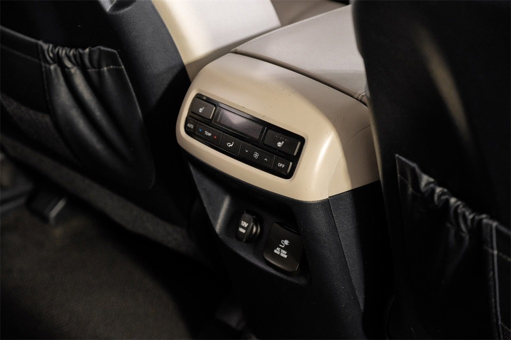 Used 2021 Hyundai Palisade SEL w/ Premium Package image 34