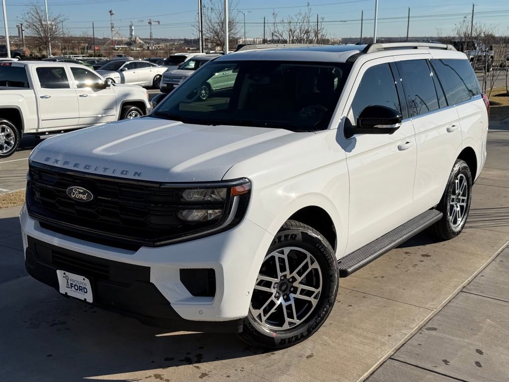 New 2025 Ford Expedition Active image 4