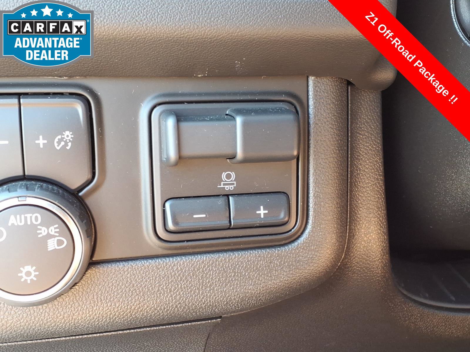 Used 2021 Chevrolet Tahoe Z71 w/ Z71 Off-Road Package AWD/4WD image 28