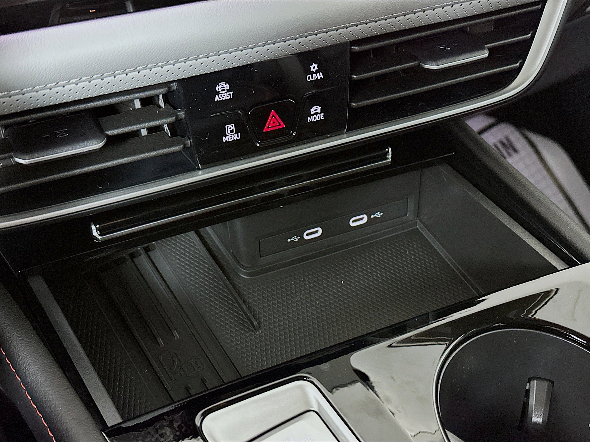 New 2026 Volkswagen Atlas Peak Edition AWD/4WD image 15