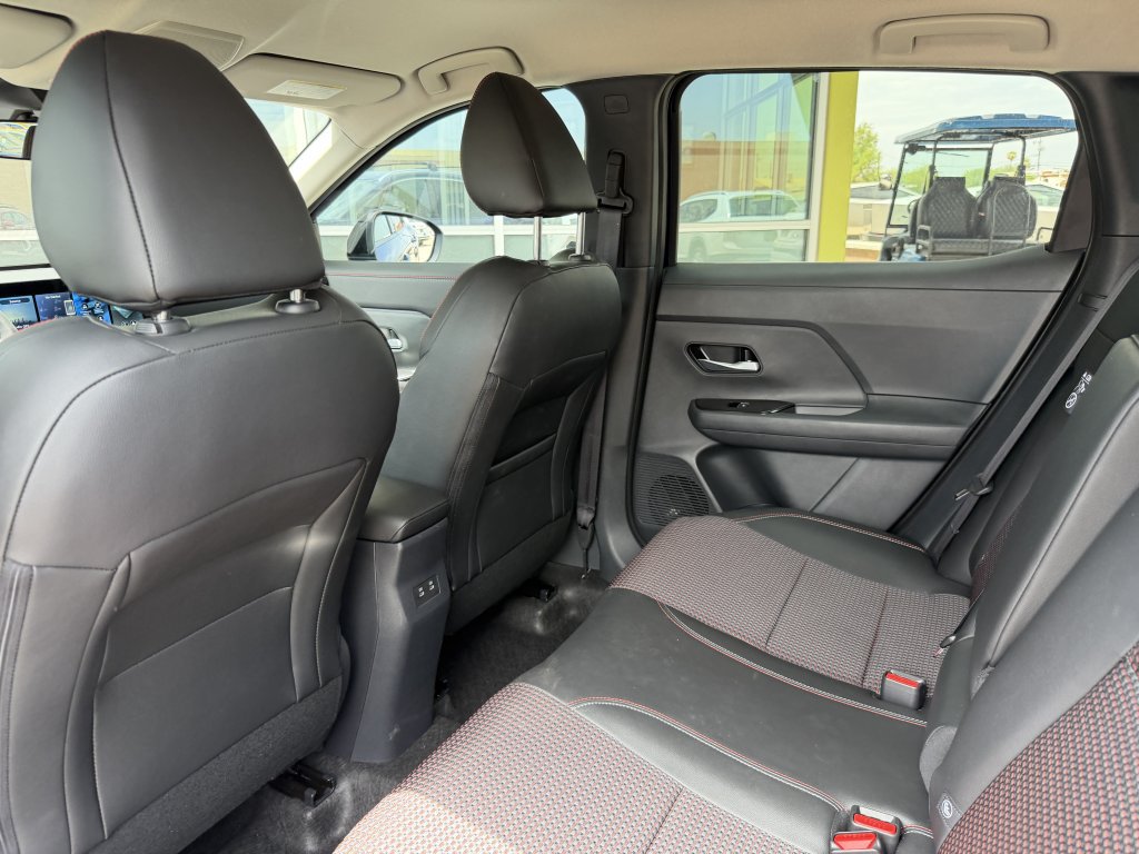 Used 2026 Nissan Kicks SR w/ Cold Weather Package AWD/4WD image 35