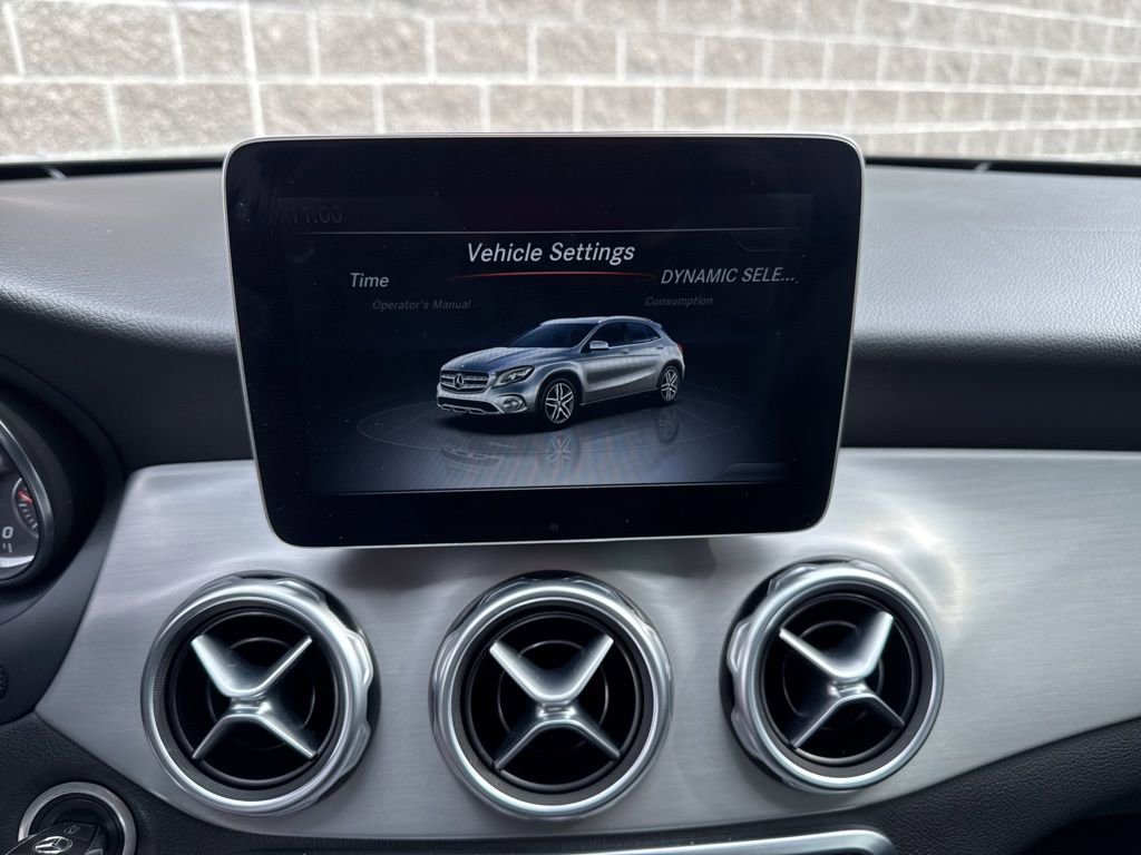Used 2018 Mercedes-Benz GLA 250 4MATIC image 25