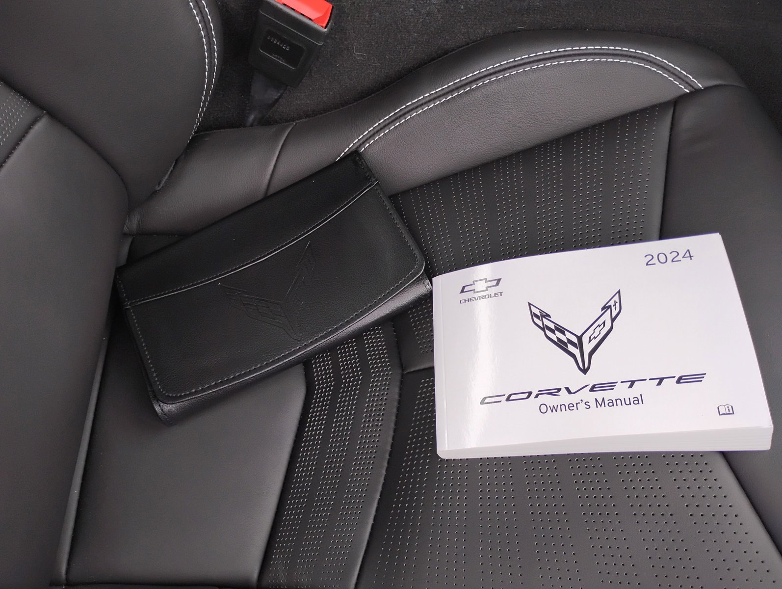Used 2024 Chevrolet Corvette Z06 w/ Battery Protection Package image 28