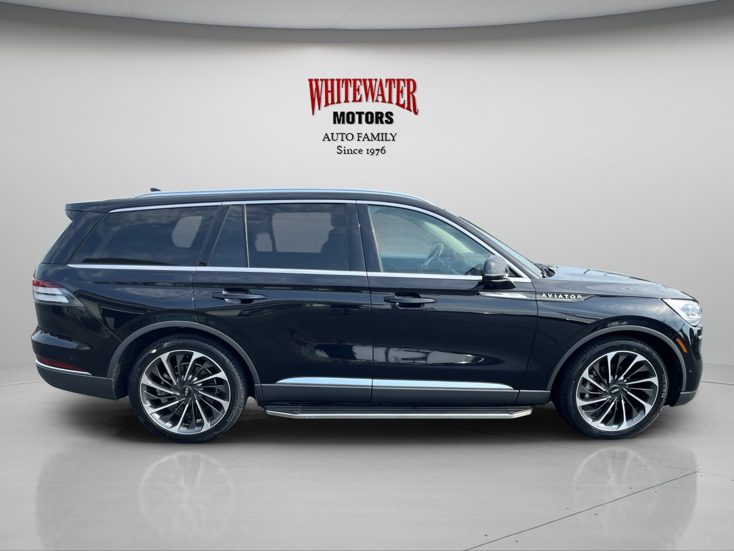 Used 2020 Lincoln Aviator Reserve w/ Equipment Group 202A AWD/4WD image 4
