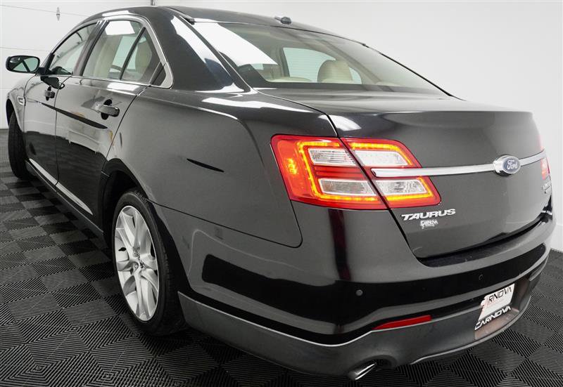 Used 2016 Ford Taurus Limited FWD image 6