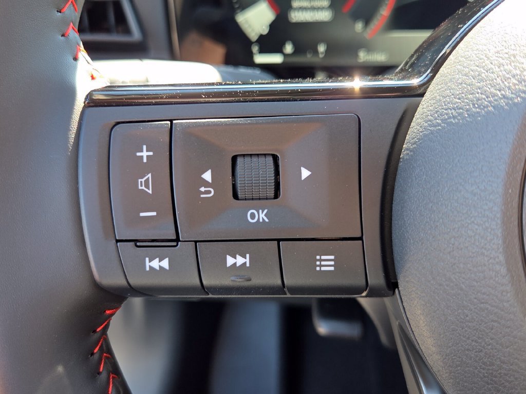 New 2027 Nissan Kicks SR w/ Cold Weather Package FWD image 27