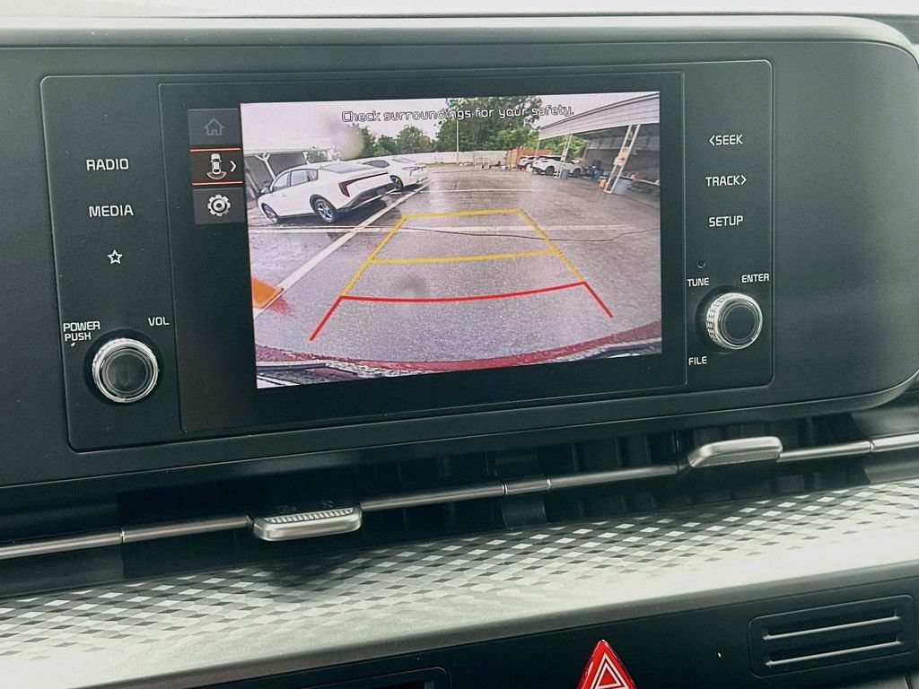 Certified 2024 Kia Carnival LX FWD image 13