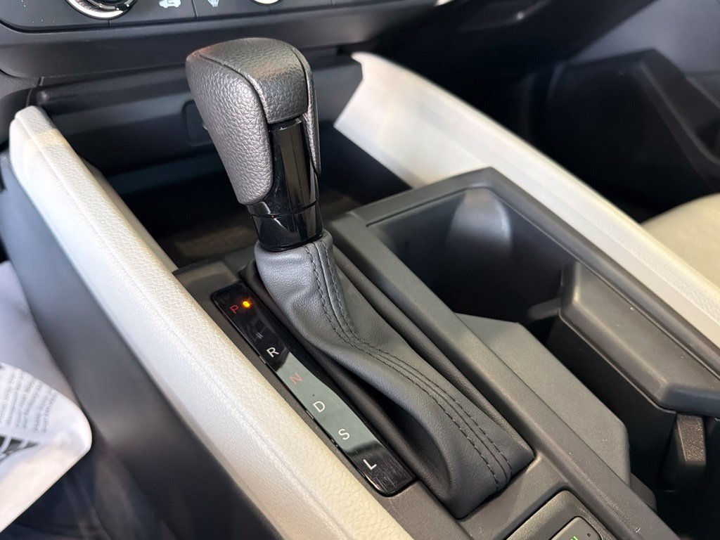Used 2025 Honda Accord LX image 27
