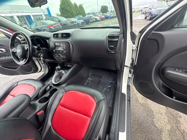 Used 2017 Kia Soul + w/ Designer's Package FWD image 14