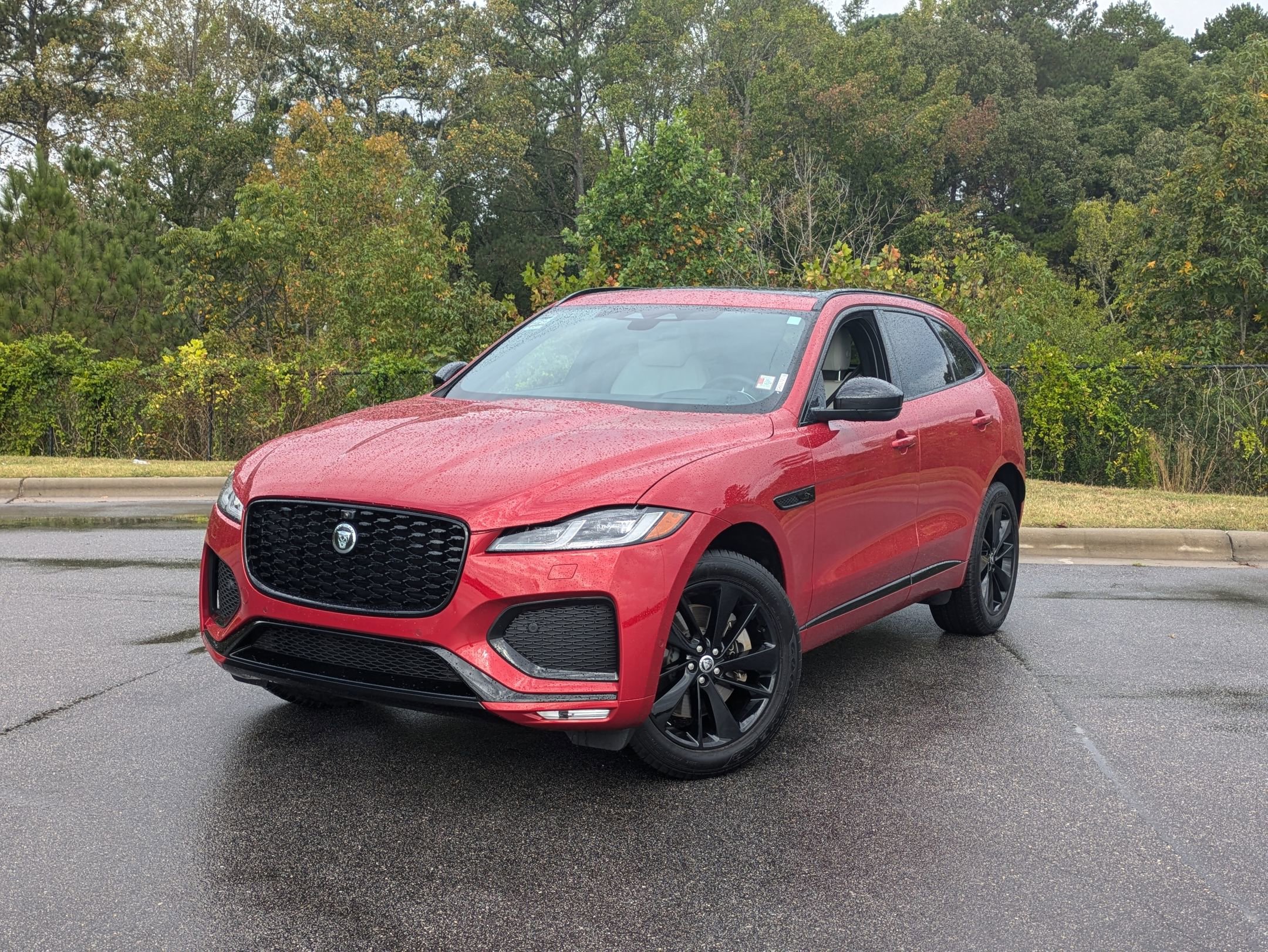 Used 2026 Jaguar F-PACE R-Dynamic S image 1