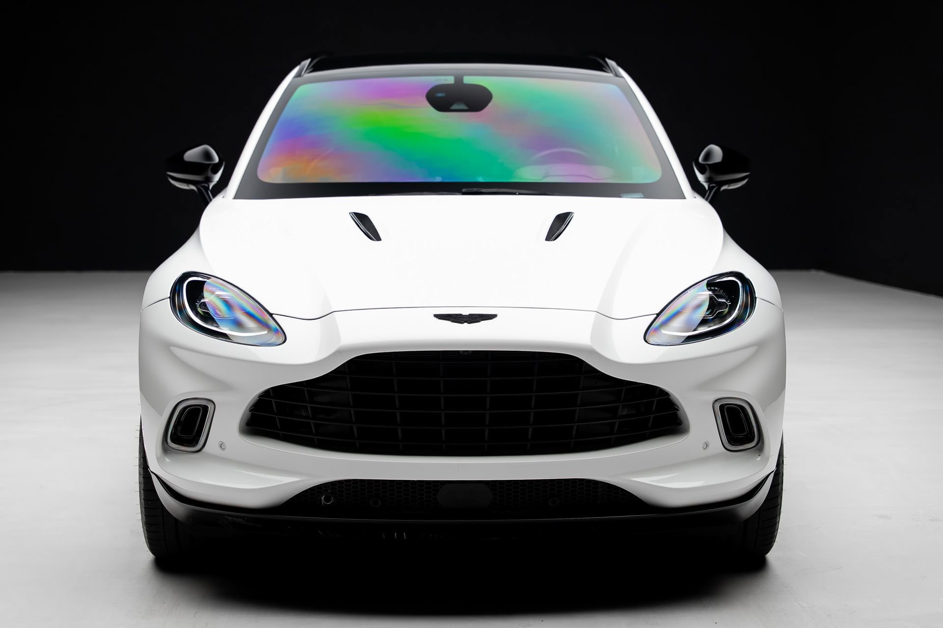 Used 2021 Aston Martin DBX AWD/4WD image 6