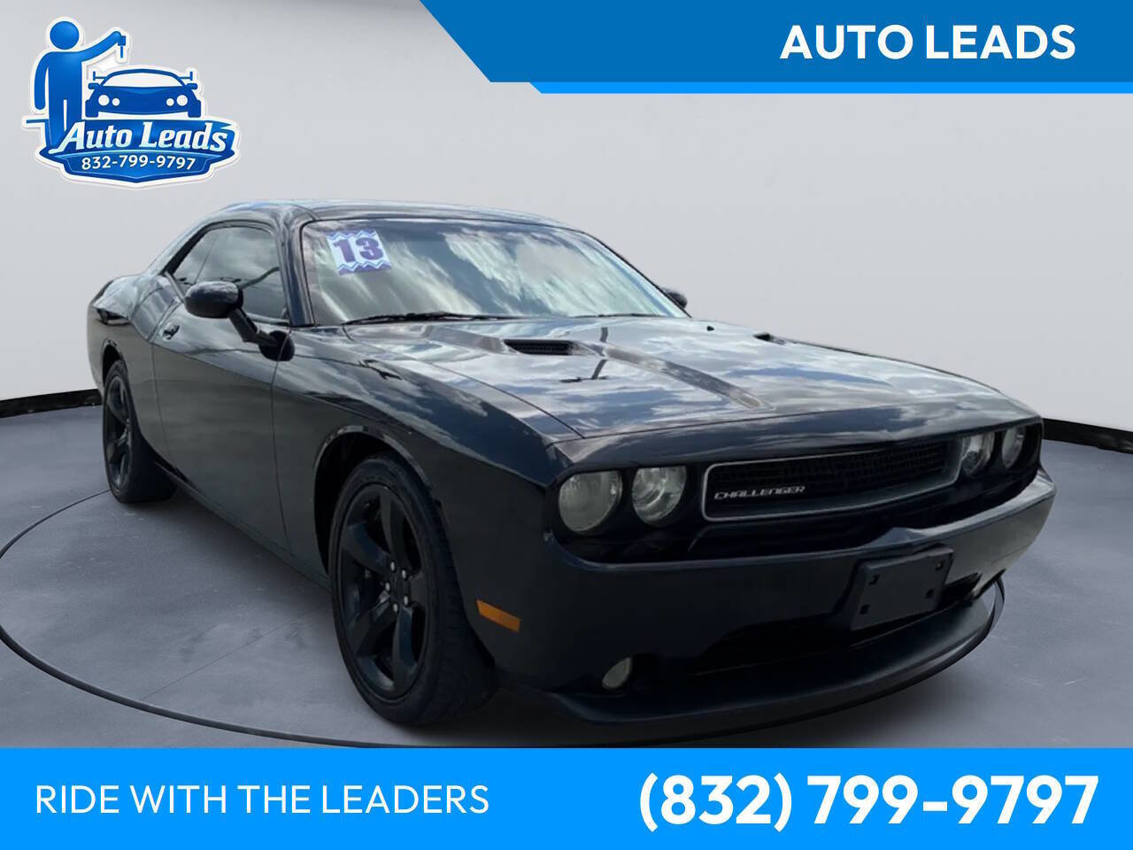Used 2013 Dodge Challenger SXT Plus image 1