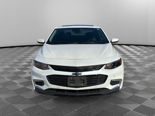 Used 2018 Chevrolet Malibu Premier w/ Premier Sun and Wheel Package FWD image 8