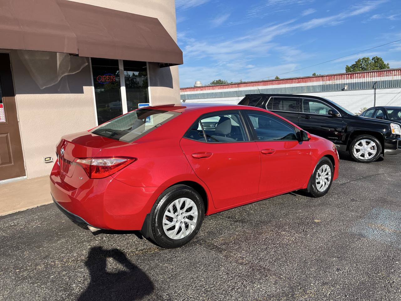 Used 2019 Toyota Corolla LE FWD image 3