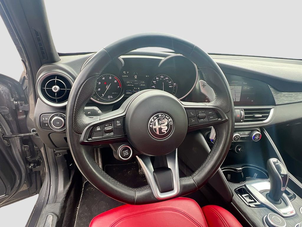 Used 2022 Alfa Romeo Giulia Sprint image 11