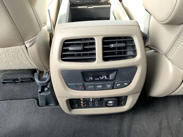 Used 2017 Honda Pilot Touring image 33