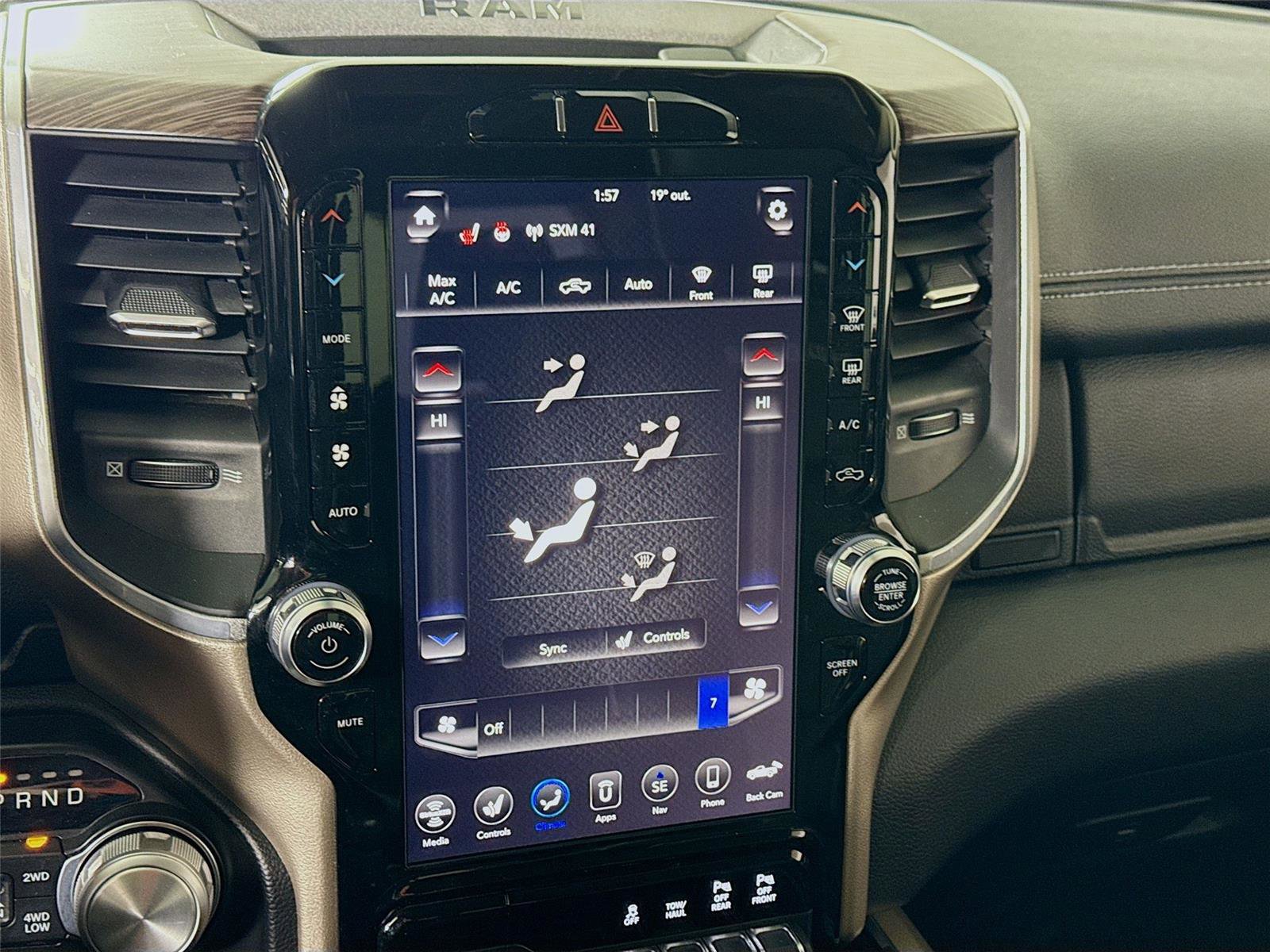 Used 2019 RAM 1500 Laramie image 10