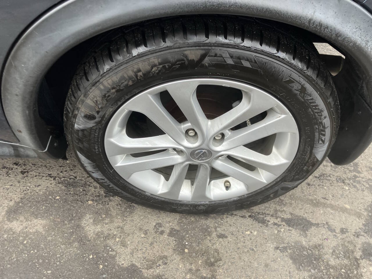Used 2011 Nissan Juke SL AWD/4WD image 15