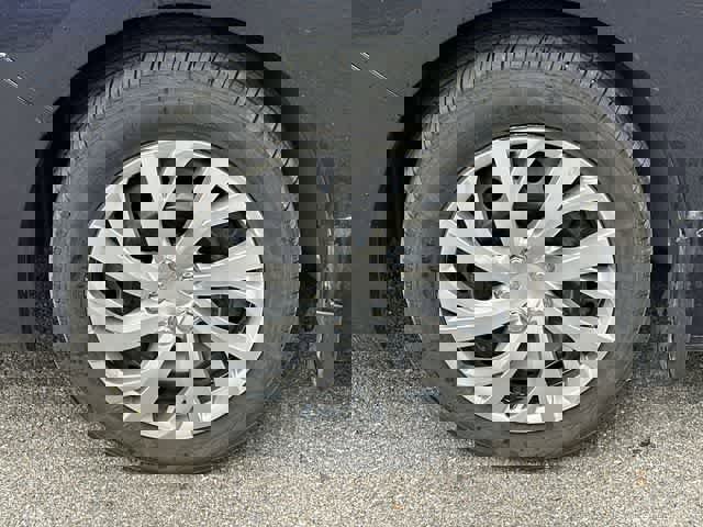 Used 2019 Subaru Impreza 2.0i w/ Eyesight image 19