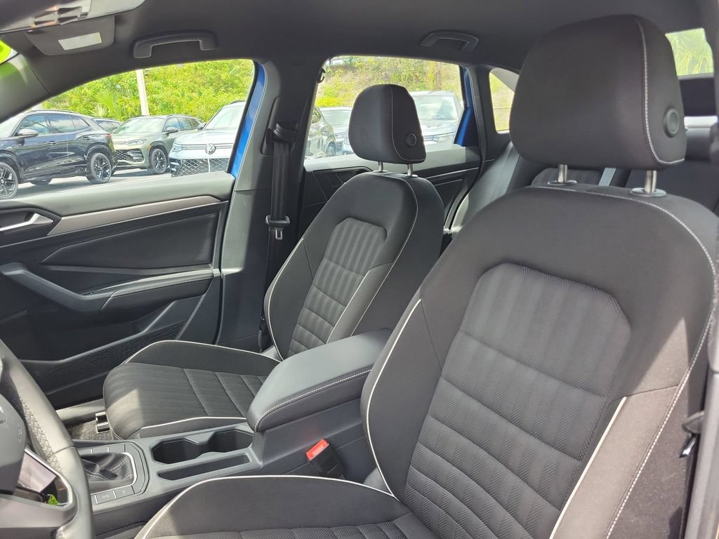 Used 2023 Volkswagen Jetta Sport FWD image 19