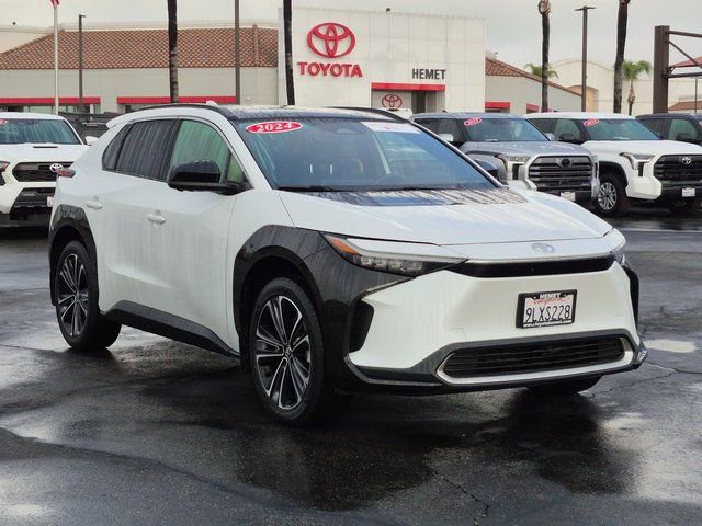 Used 2024 Toyota bZ4X Limited image 3