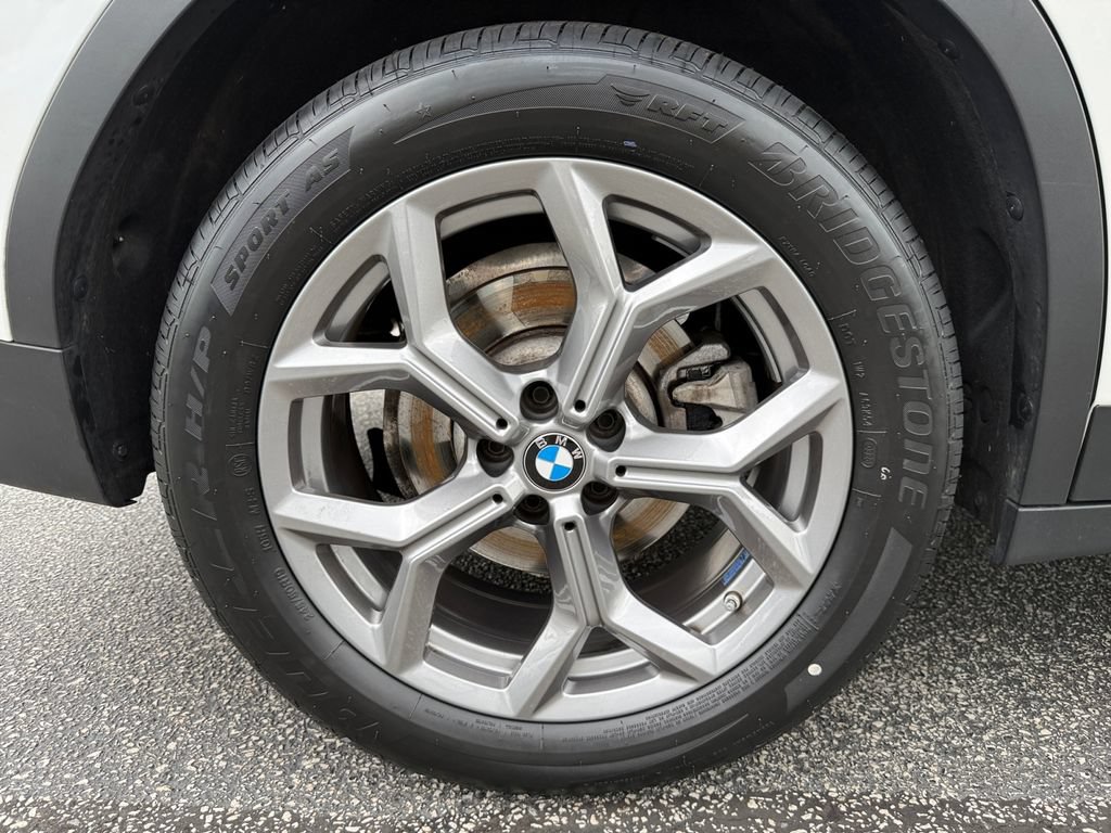 Certified 2024 BMW X3 xDrive30i w/ Premium Package AWD/4WD image 17