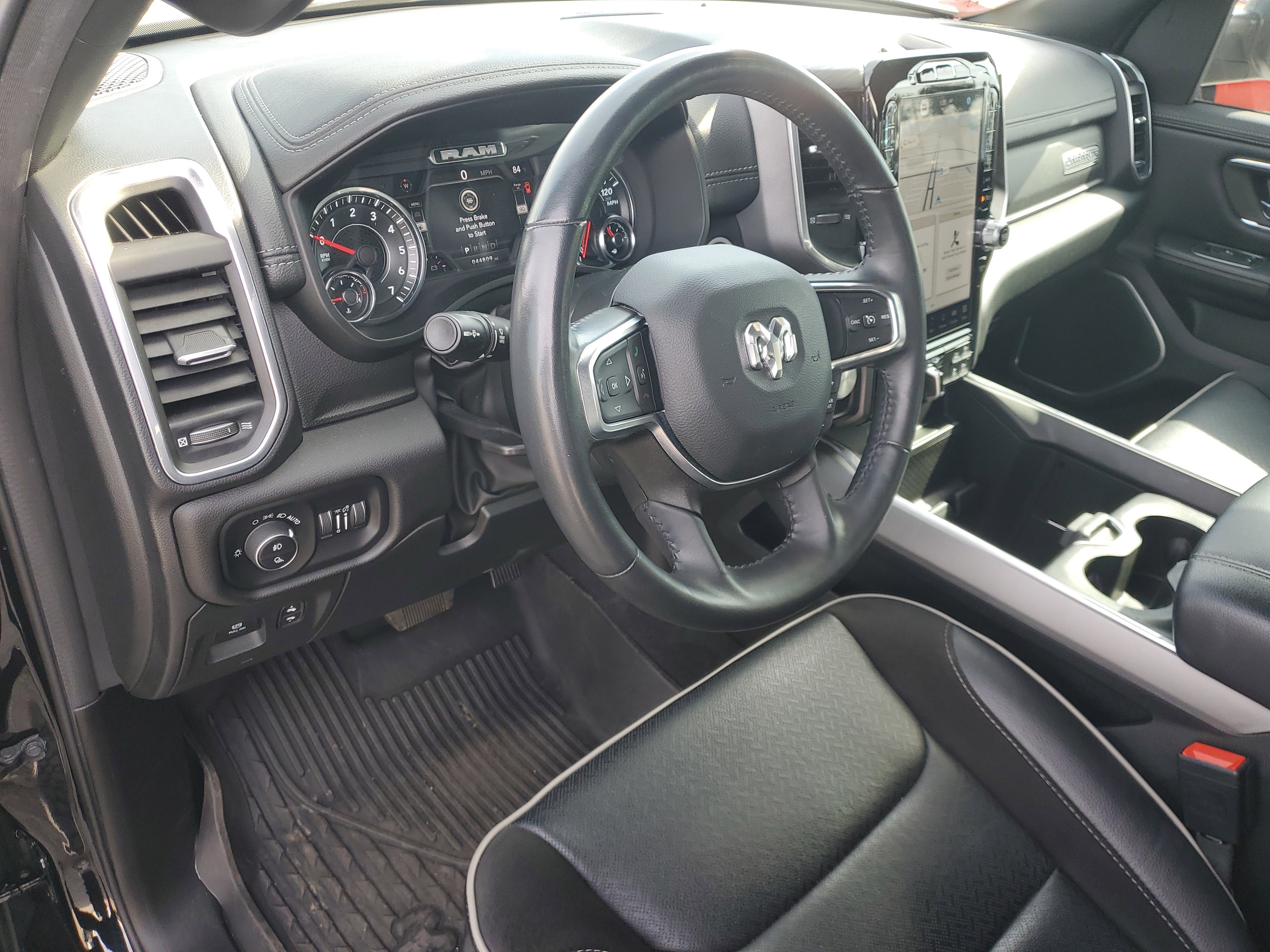 Used 2023 RAM 1500 Laramie image 12