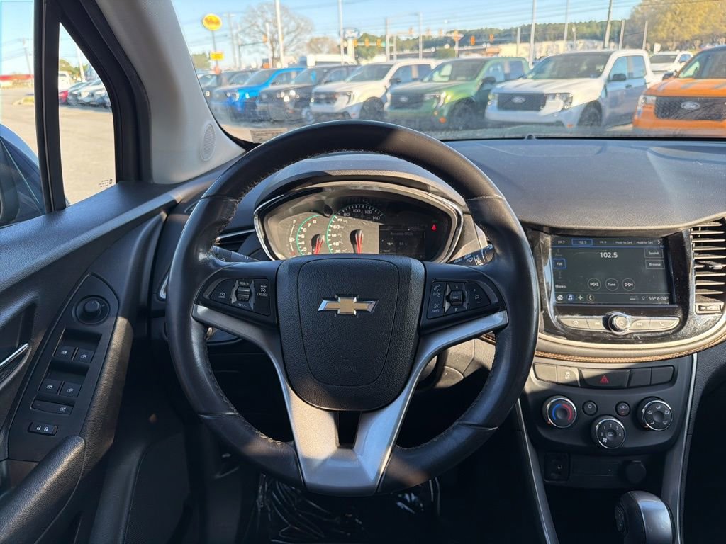 Used 2019 Chevrolet Trax LT w/ LT Convenience Package image 24