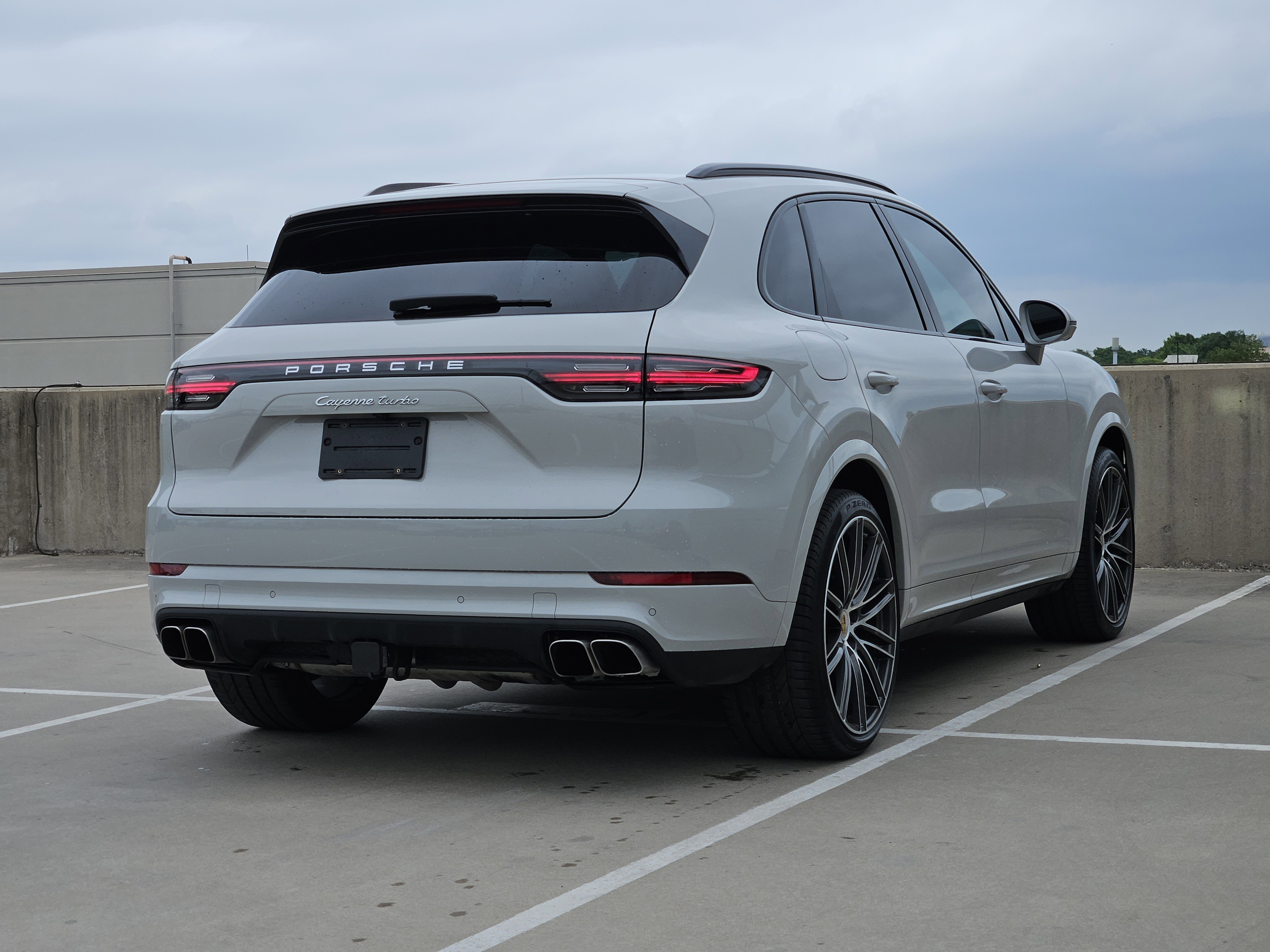Certified 2022 Porsche Cayenne Turbo image 8