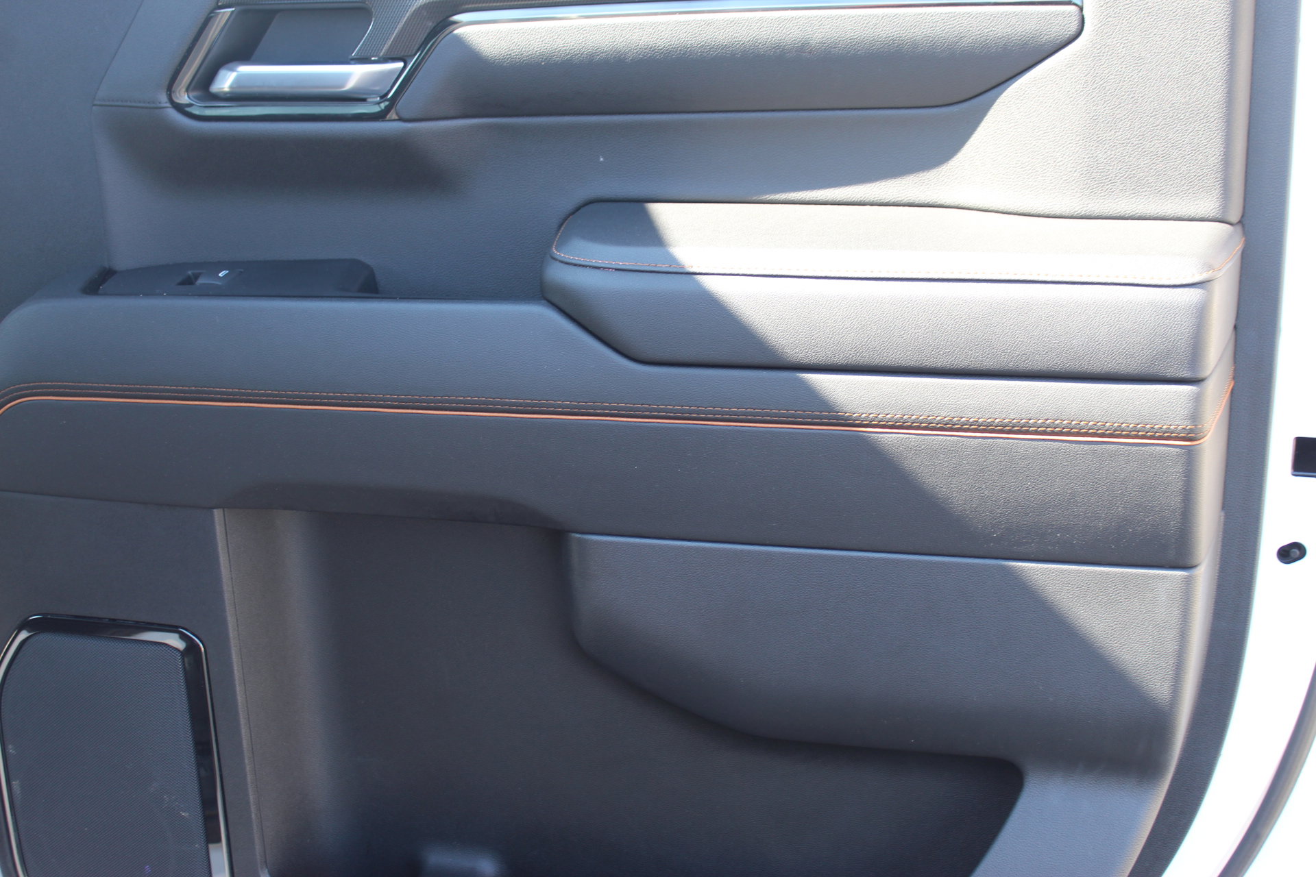 Used 2023 GMC Sierra 1500 AT4 w/ AT4 Premium Package image 32