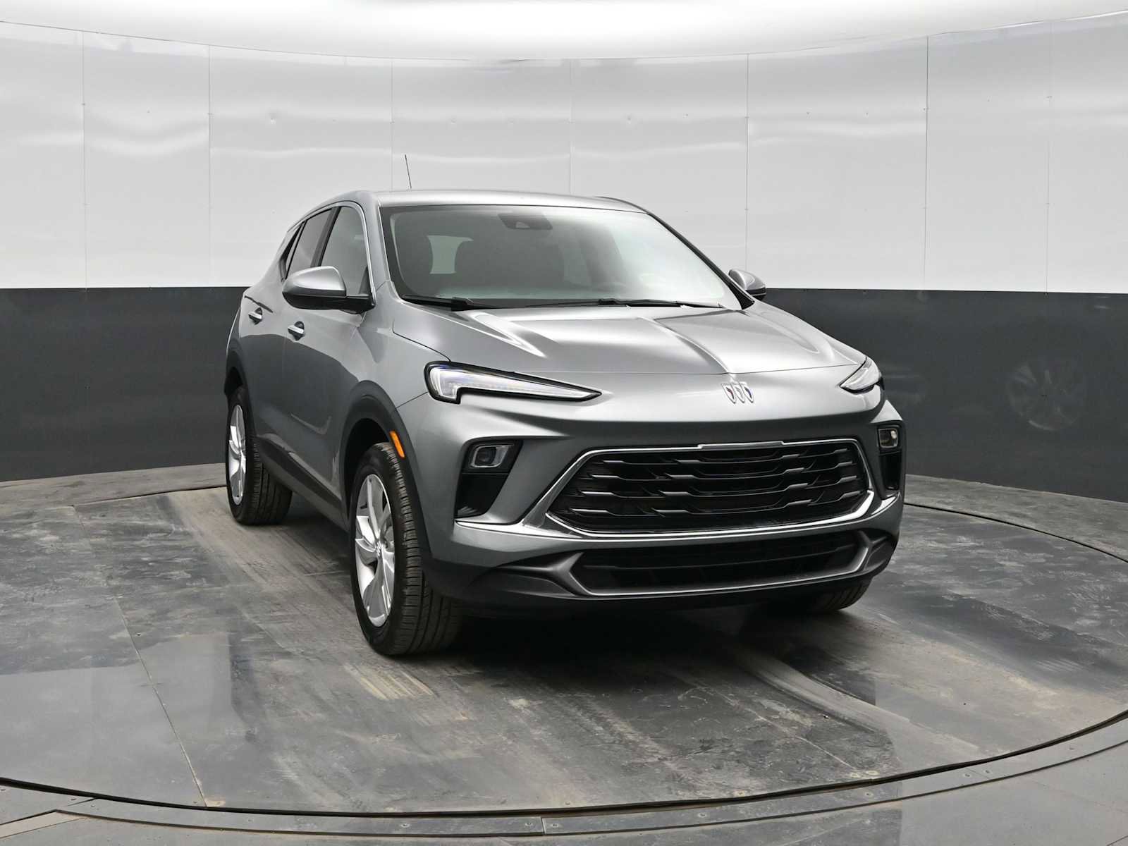 Used 2024 Buick Encore GX Preferred image 2