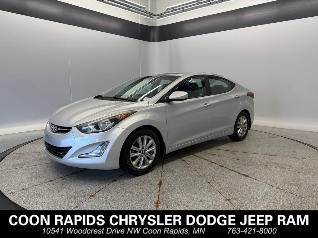 Used 2015 Hyundai Elantra SE w/ Option Group 02 FWD image 1