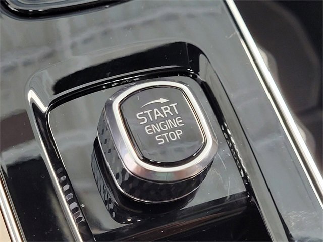 Certified 2026 Volvo XC90 B5 Plus w/ Protection Package image 26