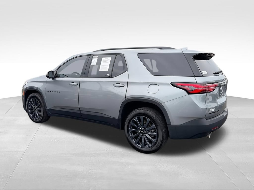 Used 2023 Chevrolet Traverse RS w/ LPO, Floor Liner Package AWD/4WD image 6