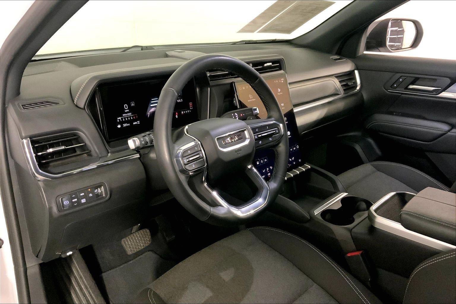 Used 2025 GMC Terrain Elevation AWD/4WD image 15
