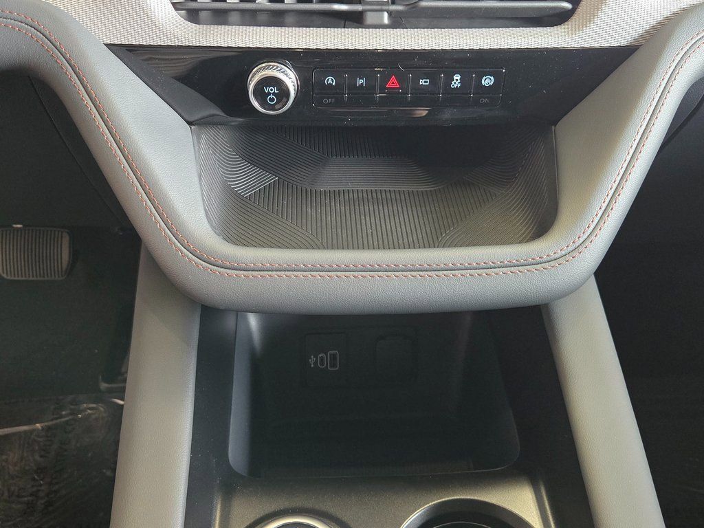 New 2026 Ford Explorer Active w/ Active Comfort Package image 19