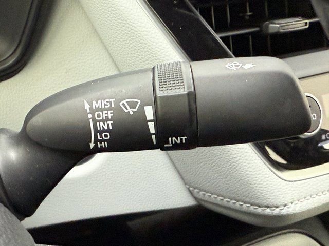 Used 2024 Toyota Corolla SE w/ SE Convenience Package FWD image 13