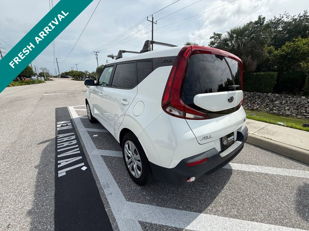 Used 2021 Kia Soul LX FWD image 4