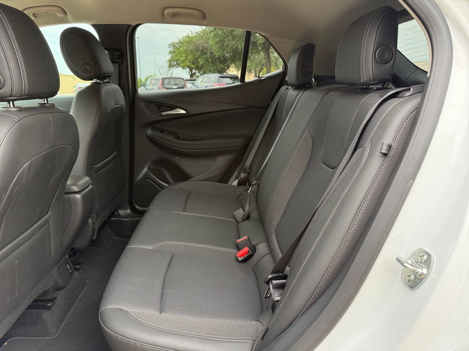 Used 2025 Buick Encore GX Preferred FWD image 27