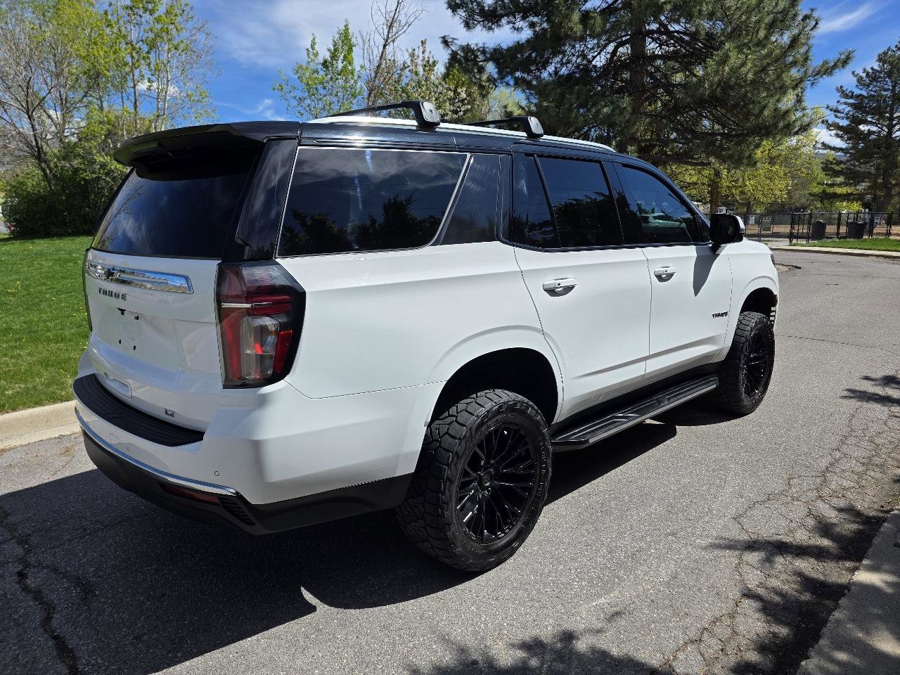 Used 2023 Chevrolet Tahoe LT w/ Luxury Package image 7