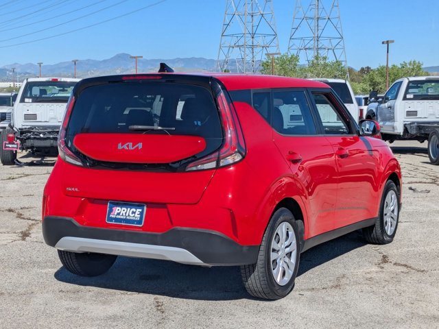 Used 2023 Kia Soul LX image 5