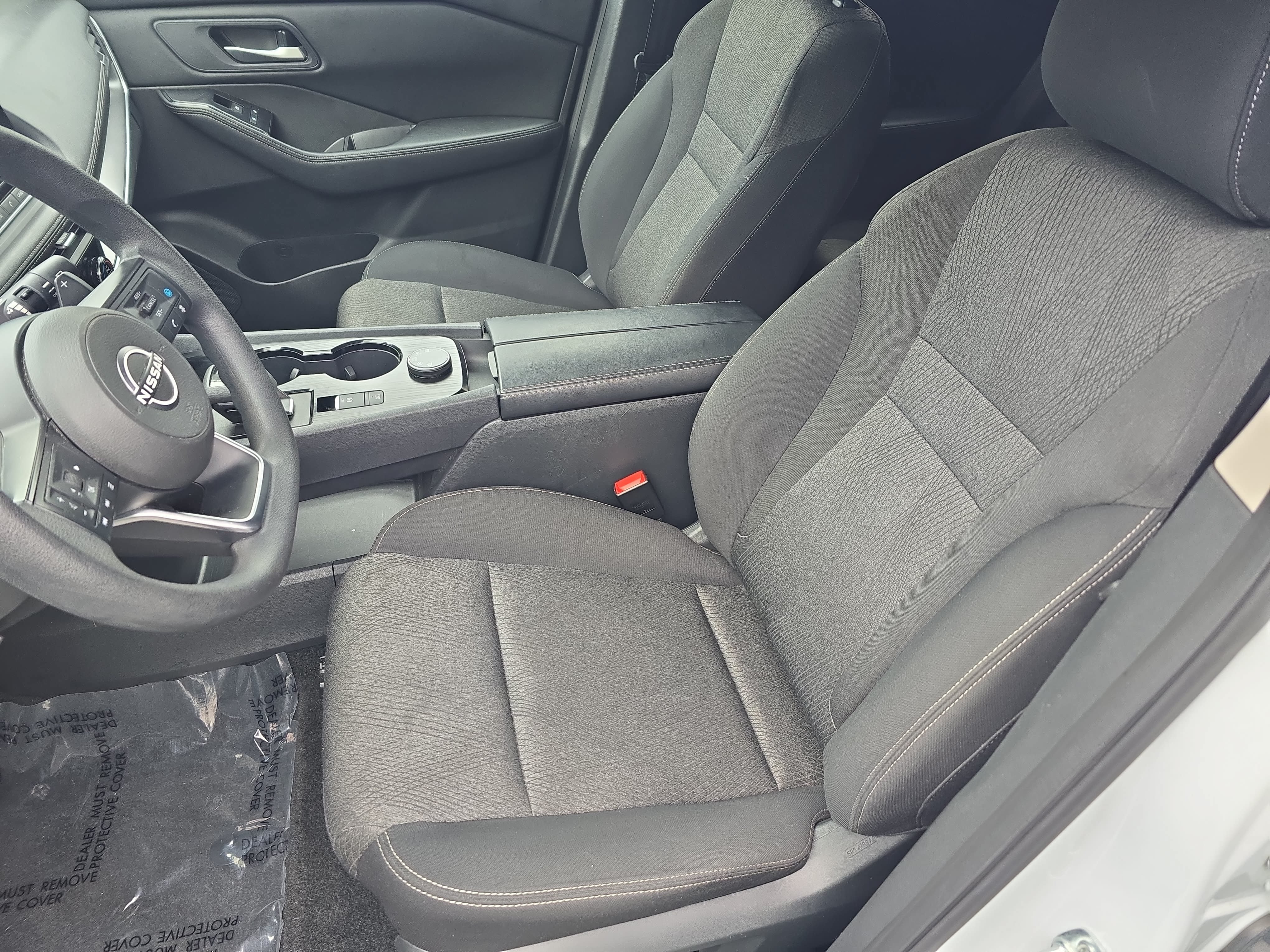 Used 2024 Nissan Rogue SV AWD/4WD image 15