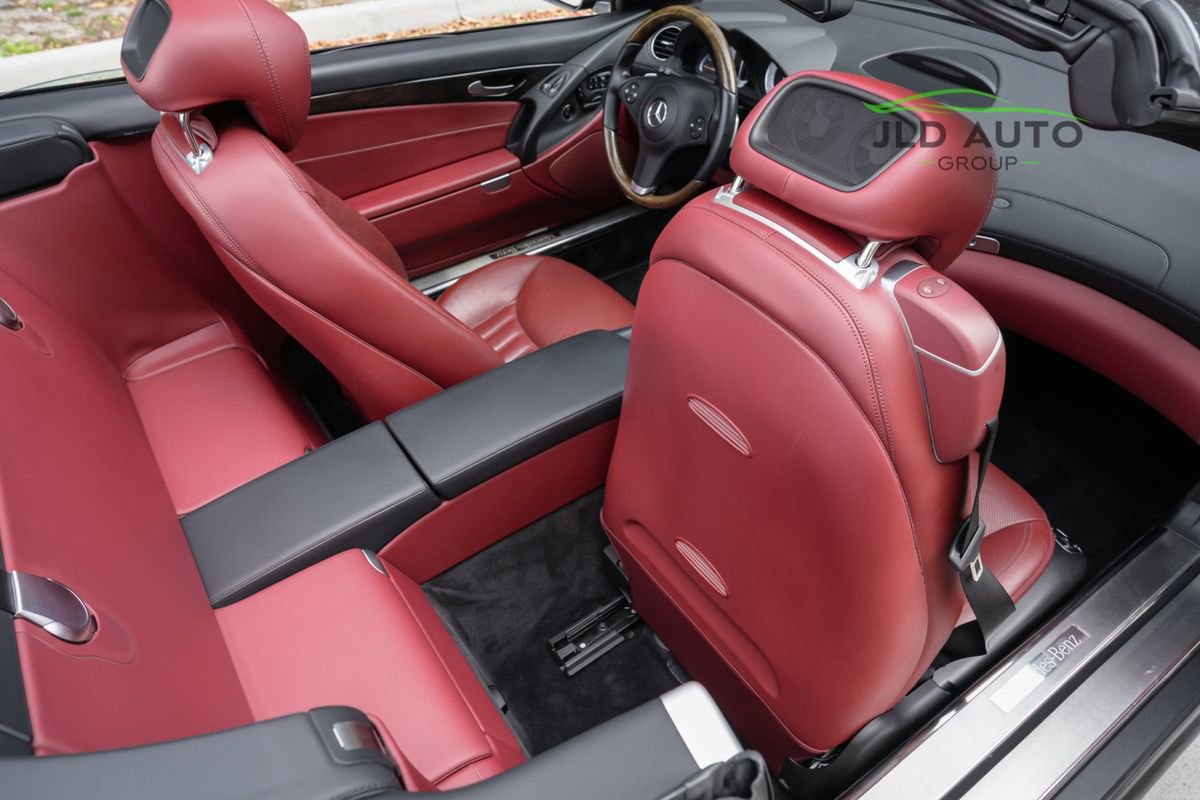 Used 2012 Mercedes-Benz SL 550 image 19