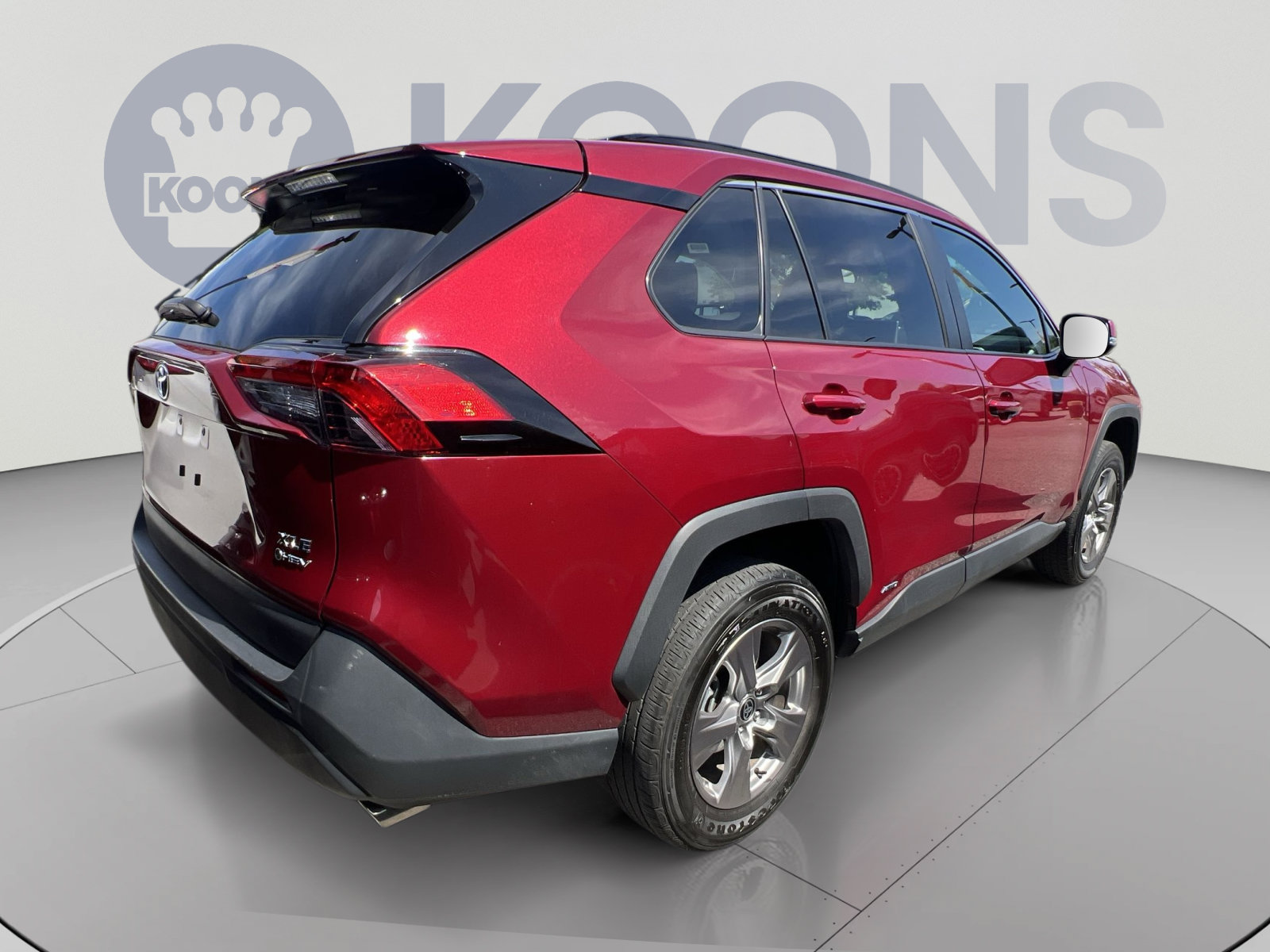 Used 2025 Toyota RAV4 XLE AWD/4WD image 4