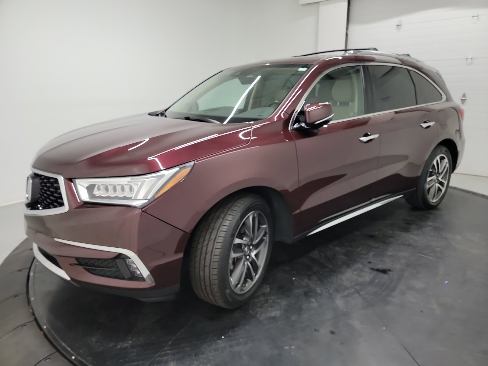 Used 2017 Acura MDX SH-AWD w/ Advance Package image 3
