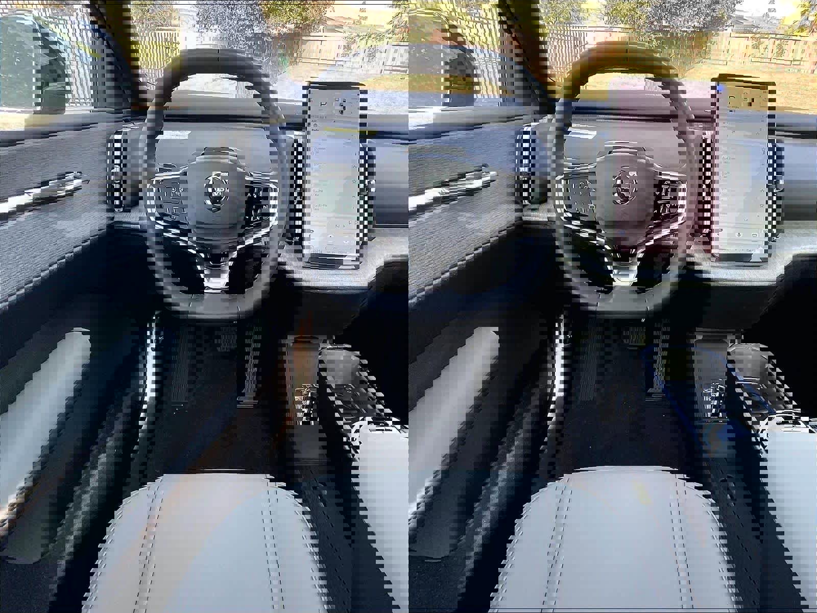 New 2026 Volvo EX30 Plus w/ Protection Package Premier image 15