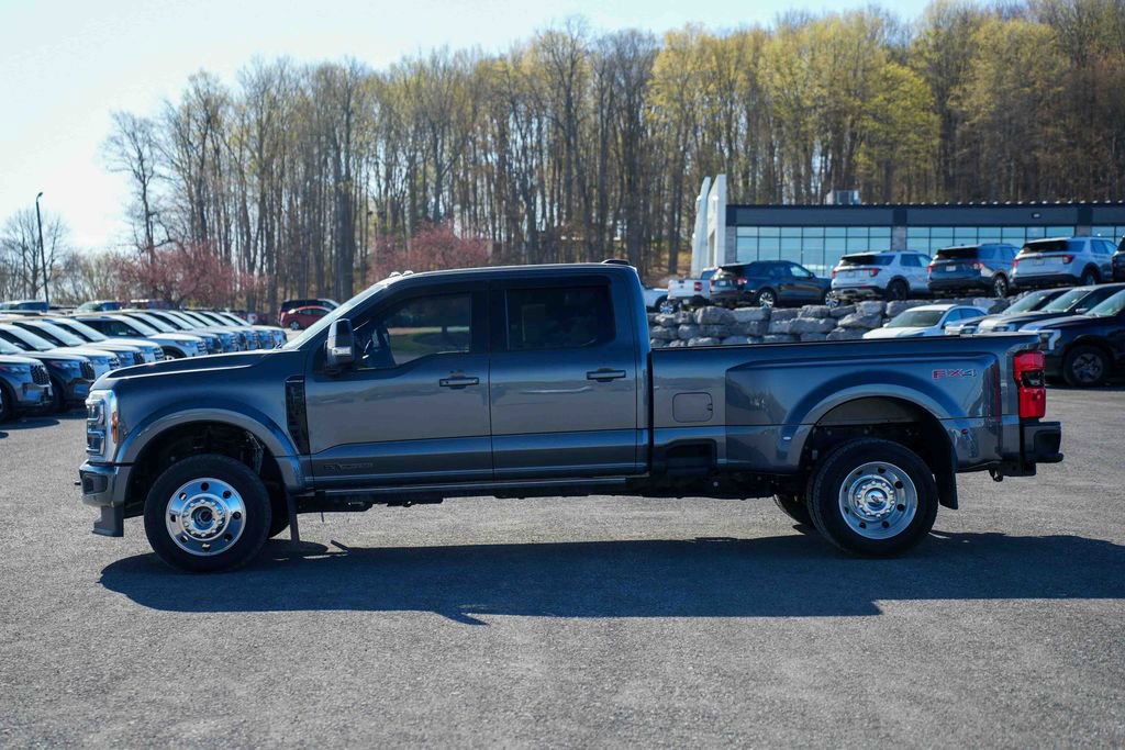 Used 2025 Ford F450 Platinum w/ FX4 Off-Road Package AWD/4WD image 8
