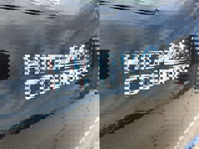 Used 2021 Chevrolet Silverado 1500 High Country w/ Technology Package image 11