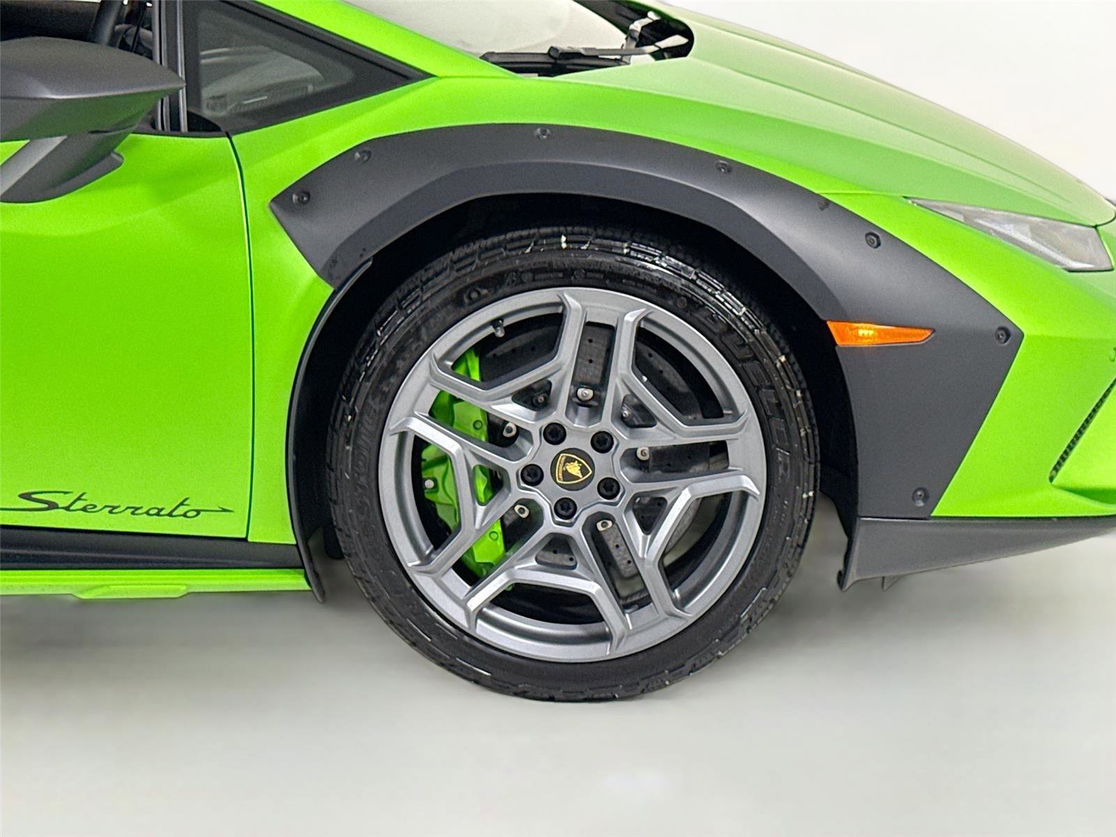 Used 2024 Lamborghini Huracan Sterrato AWD/4WD image 34